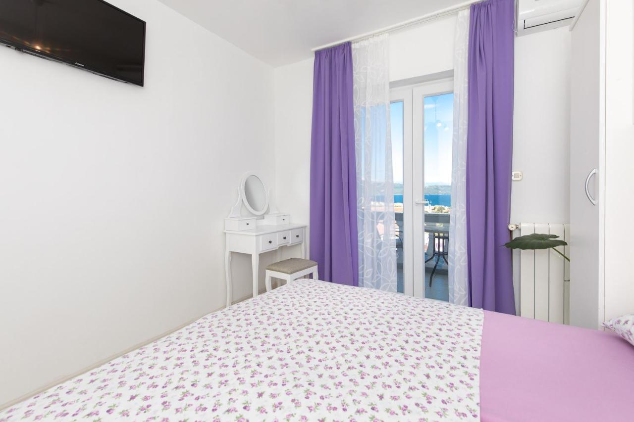Apartment & Rooms Ivica Krk Town Exterior foto